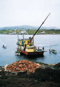 Excavación de la nao ballenera vasca San Juan, por el equipo
de arqueología subacuática de Parks Canada–Parcs Canada. El San
Juan, hundido en 1565 en Red Bay, Labrador, ha pasado a ser el
logotipo de la UNESCO, en su Sección de Arqueología Subacuática.