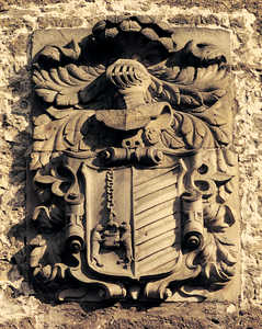 Armoiries du palais de Loiola de Bergara, variante des armoiries du fief originaire d'Azpeitia.
