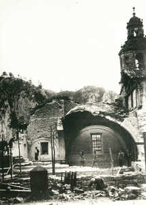 La iglesia vieja antes de su demolición.