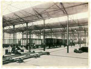 114. L'usine de fabrication de wagons de Beasain: montage. 