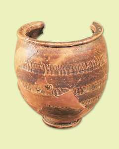 98. Fine pottery goblet of wheel-turned type. © Xabi Otero