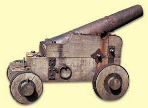 137. Iron cannon. The most commopn artillery piece used in the sixteenth and seventeenth centuries was the culverin. It was long and narrow and could not be used to break down fortifications. As a result, the first quarter of the sixteenth century saw the emergence of the cannon, which was shorter but had a larger calibre. They were both made from a single piece and were muzzle-loaded. They were made of bronze or cast iron and had stumps to allow vertical movement vertical of the piece on the gun carriage. Many of them had handles to make them easier to move. Until the mid-nineteenth century, the 'calibre' of the guns was defined not by the diameter of the muzzle, but by the weight (in pounds) of the solid iron cannonball it used. Culverins has an effective range of 400 m and cannons of 300 m. In the eighteenth century artillery became more standardised, with the emergence of uniform 'ordnance' artillery.© Juan Antonio Sáez