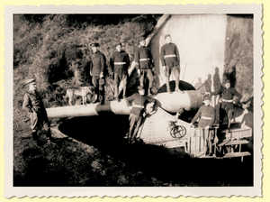 188. Batterie de la Dputation de Gipuzkoa  Monpas. Emplacement du flanc gauche avec son canon en fer Entub de 15 cm 'Ordez' sur afft haut.