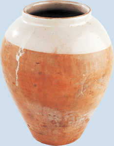 85. Small jar made in Zegama.© Jose López