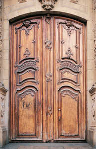 43. The inner doors were highly ornate works which served to complement the doorways. The church of Santa Maria in San Sebastian contains a very elegant example.© Jonathan Bernal